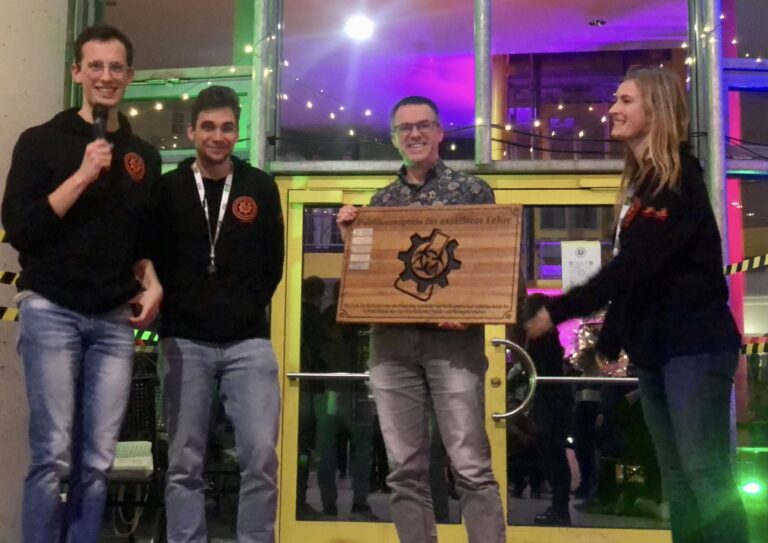 Achim Sack received the Students Award for Excellent Teaching